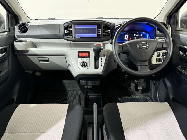 お店の詳しい情報はHPにも掲載しております♪『軽マート』で検索してみてください!