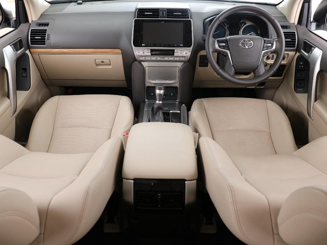 ランドクルーザープラド2.7 TX Lパッケージ マットブラック エディション 4WD