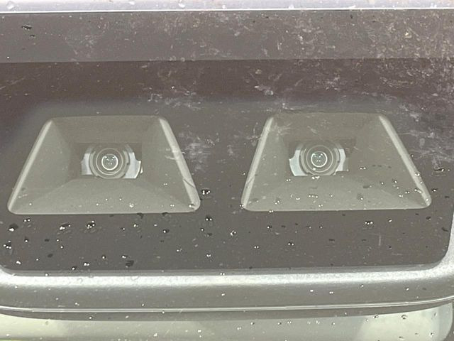 �y�X�}�[�g�A�V�X�g�z���s���ɑO���̎ԗ�����F�����A�Փ˂������Ȏ��͌x��ƃu���[�L�ŏՓˉ���Ɣ�Q�y�����A�V�X�g�B�����S�Ƀh���C�u�����y���݂��������܂��B