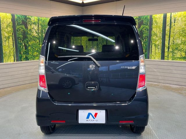 安心の最長10年・走行無制限保証(有償)をご用意。保証内容も充実はもちろん、無料点検&オイル交換や、年中無休の全国・24時間ロードサービスも付帯されておりますのでご安心下さい。