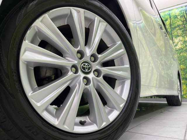 �y����18�C���`�A���~�z�C�[���z�O�ςɃ}�b�`���������A���~�z�C�[���𑕒����Ă���܂��B�e��ЊO�A���~�z�C�[����A�X�^�b�h���X�^�C�����戵�����Ă���܂��B���񂲑��k����������