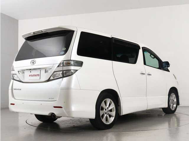 当店では、厳選された車両のみ展示しております。アルファード・ヴェルファイアに特化した専門店ならではの豊富な在庫の中から、お気に入りの一台をお探しください!