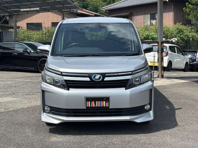 ヴォクシー1.8 ハイブリッド V