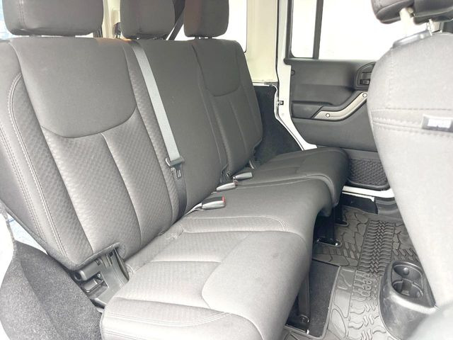 ���㕔���Ȃ��C�ɂȂ�悤�ȃL�Y�E�����ւ��蓙�A�傫�ȃ_���[�W�͂Ȃ��A�ǍD�ȏ�Ԃł��B