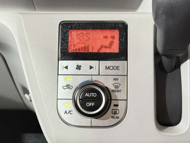 納車前には全車専用機械でクリーニングおこなっています!隅々までキレイに仕上げてからお渡しします!