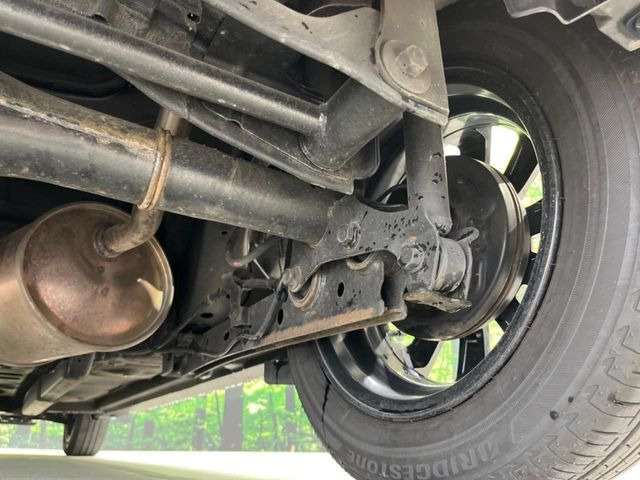 お車を安心してお乗りいただく為には、足回りの定期点検が欠かせません。サービスサポート(有償保証)では無料点検もご提供しており、安心のカーライフをお過ごしいただけるサポート体制が整っています。
