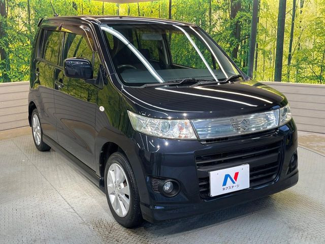 大好評のボディコーティング「弾スプラッシュコート」もご納車までに施工可能。通常のガラスコートと異なる、耐久年数6年の無機質ガラスコーティングが、ボディをキレイな状態に保ってくれます。