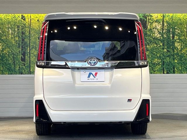 安心の最長10年・走行無制限保証(有償)をご用意。保証内容も充実はもちろん、無料点検&オイル交換や、年中無休の全国・24時間ロードサービスも付帯されておりますのでご安心下さい。