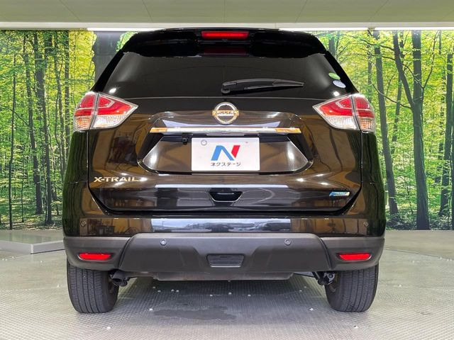 安心の最長10年・走行無制限保証(有償)をご用意。保証内容も充実はもちろん、無料点検&オイル交換や、年中無休の全国・24時間ロードサービスも付帯されておりますのでご安心下さい。