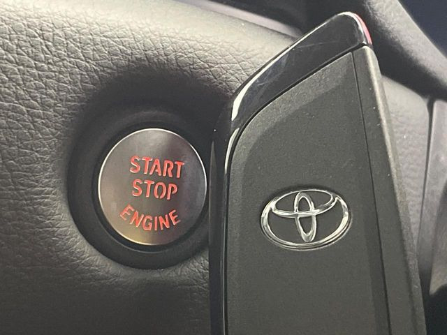 �y�X�}�[�g�L�[�z�J�o����|�P�b�g�ɓ��ꂽ�܂܂ł��h�A�̎{���E�������\�ȃX�}�[�g�L�[�𑕔��B�G���W���̃I���E�I�t�����J�M�����o���K�v����������Ƃ��Ă��֗��ł���