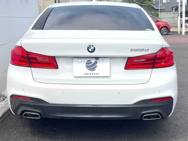 ●当店では第三者機関による車両品質鑑定を導入し、修復歴車を排除。鑑定書が発行されますので、ぱっと見ただけでは分からない箇所まで納得した上でご検討いただけます。※一部未実施の場合がございます。