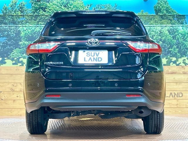 安心の最長10年・走行無制限保証(有償)をご用意。保証内容も充実はもちろん、無料点検&オイル交換や、年中無休の全国・24時間ロードサービスも付帯されておりますのでご安心下さい。