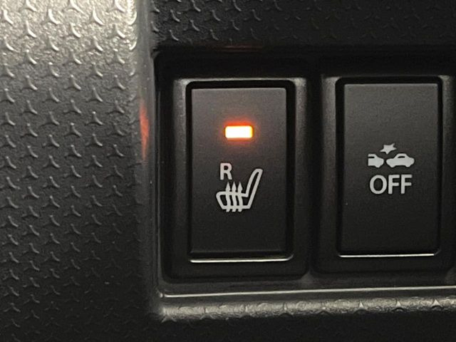 【前席シートヒーター】寒い日に重宝するシートヒーター!エアコンより早く温まってくれるので寒がりの人も安心ですね♪エアコンの温風は乾燥するから苦手、という方にもをおすすめです。