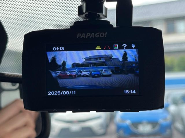 �y�h���C�u���R�[�_�[�z���S�E���S�ȃJ�[���C�t�ɕK�{�̃h���C�u���R�[�_�[�𑕔�!���s���͂������A������^�]�⎖�̂ɑ��������ۂ̏󋵂��f���ŋL�^���A����̃��X�N�ɔ����܂��B