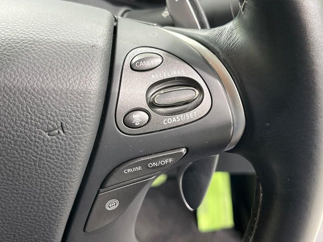 �y�N���[�Y�R���g���[���z�������H�����N���N���s�B�A�N�Z���𗣂��Ă���葬�x�ő��s���ł��A�������^�]���̕��S���y��!�����E�������ȒP�ȃX�C�b�`����Œ����ł��܂��B