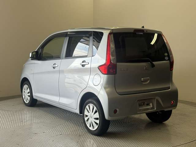 �l�C�̎Ԏ킪�����낢!�e���[�J�[ �ŐV�l�C�Ԃ����C���i�b�v!���ĐG���đI�ׂ�W����ł�!