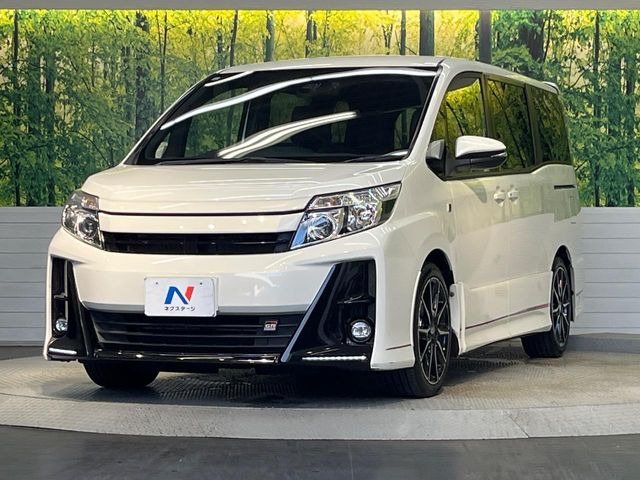 大好評のボディコーティング「弾スプラッシュコート」もご納車までに施工可能。通常のガラスコートと異なる、耐久年数6年の無機質ガラスコーティングが、ボディをキレイな状態に保ってくれます。