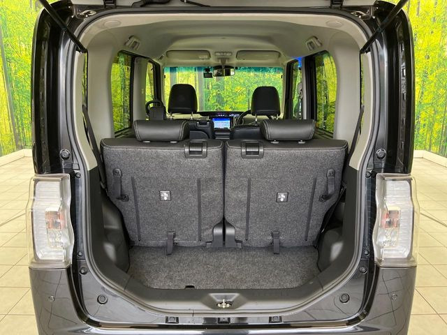 普段のお買い物や通勤、送迎等に十分な荷室スペースを確保しております。セカンドシートを倒すと、大きな荷物の積載も可能です♪。