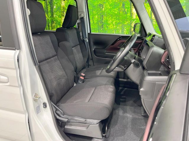 もちろん車内はキレイです♪よりクリーンな状態をキープしたいお客様には『ナノゾーンコート』がおすすめ!新型コロナウイルス対策や、除菌・消臭に効果を発揮し多くの方にご好評いただいております。