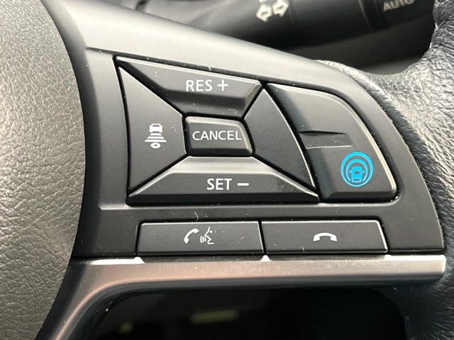 �y�v���p�C���b�g�z�������H�ł̒��������s���y��!!�a�؎��Ə��񑖍s�̃V�[���ŁA�A�N�Z���E�u���[�L�E�X�e�A�����O�������Ő��䂵�A�������^�]�̕��S���y�����Ă���܂���