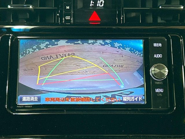 【バックカメラ】駐車時に後方がリアルタイム映像で確認できます。大型商業施設や立体駐車場での駐車時や、夜間のバック時に大活躍!運転スキルに関わらず、今や必須となった装備のひとつです!