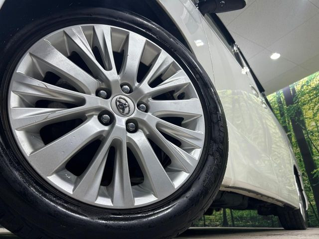 �y����18�C���`�A���~�z�C�[���z�O�ςɃ}�b�`���������A���~�z�C�[���𑕒����Ă���܂��B�e��ЊO�A���~�z�C�[����A�X�^�b�h���X�^�C�����戵�����Ă���܂��B���񂲑��k����������