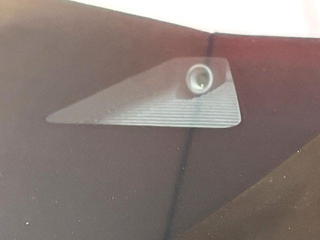 �y�X�}�[�g�V�e�B�u���[�L�T�|�[�g�z�ᑬ���s���ɑO���̎ԗ�����F�����A�Փ˂������Ȏ��͌x��ƃu���[�L�ŏՓˉ���Ɣ�Q�y�����A�V�X�g�B�����S�Ƀh���C�u�����y���݂��������܂��B