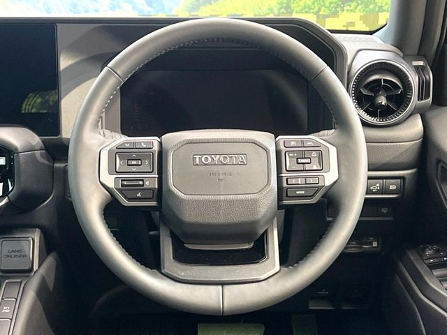 �y�����v�����X�e�A�����O�z�㎿�Ȋv���g�p���邱�ƂŁA��ɂ����������݂ƂĂ��^�]���₷���n���h���ł���