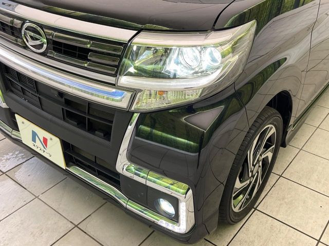 【HIDヘッドライト】非常に明るく前方を照らしてくれるので、悪天候や夜間の走行時も視界良好で安心してお乗りいただけます。