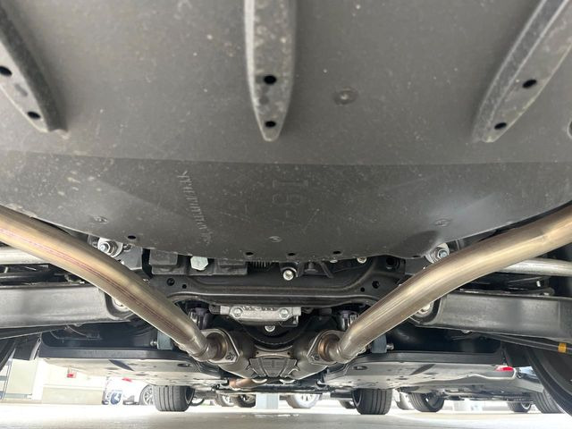 下回りがきれいなうちに、防錆加工の施工がオススメ。降雪地域はもちろん、沿岸部にお住いの方や、趣味でマリン・ウィンタースポーツをされる方にご好評いただいております。