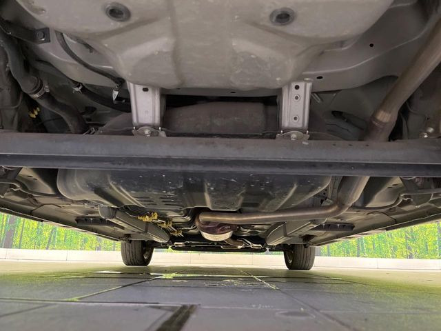 下回りがきれいなうちに、防錆加工の施工がオススメ。降雪地域はもちろん、沿岸部にお住いの方や、趣味でマリン・ウィンタースポーツをされる方にご好評いただいております。