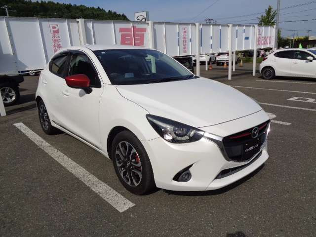 デミオ1.5 XD ブラック レザー リミテッド