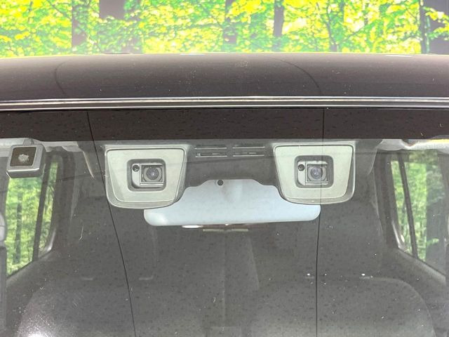 【スズキ セーフティサポート】走行中に前方の車両等を認識し、衝突しそうな時は警報とブレーキで衝突回避と被害軽減をアシスト。より安全にドライブをお楽しみいただけます。
