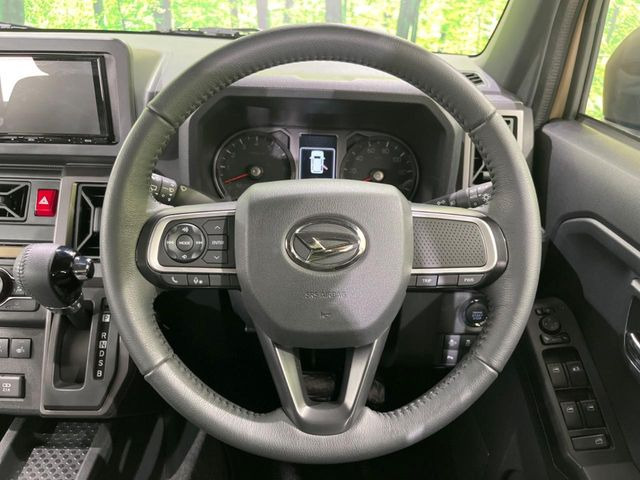 �y�����v�����X�e�A�����O�z�㎿�Ȋv���g�p���邱�ƂŁA��ɂ����������݂ƂĂ��^�]���₷���n���h���ł���