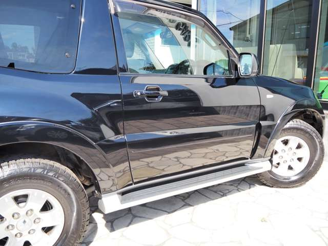 また、修復歴や過去の状態などを気にされる場合は、第三者機関AISによる厳しいチェックを行うことも可能です!評価書も発行できますのでお気軽にお申し付け下さい!