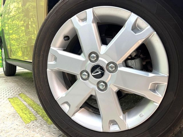 �y����15�C���`�A���~�z�C�[���z�O�ςɃ}�b�`���������A���~�z�C�[���𑕒����Ă���܂��B�e��ЊO�A���~�z�C�[����A�X�^�b�h���X�^�C�����戵�����Ă���܂��B���񂲑��k����������