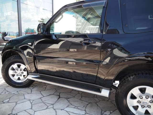 女性にも安心してお乗りいただけるよう、車内の清掃には特にこだわり、メーカー販売時の状態に近づける為に妥協は致しません!!