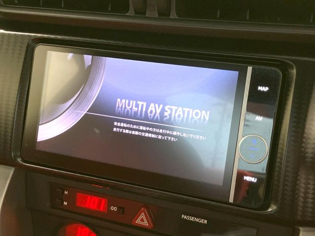 �y�����i�r�z�l�C�̏����i�r�𑕔��B�I�[�f�B�I�@�\���[�����Ă���ABluetooth�ڑ�����΂������̃X�}�z��MP3�v���C���[�̉��y���Đ��\!�����̉^�]������Ɋy�����Ȃ�܂�!!