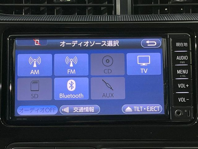 【純正ナビ】人気の純正ナビを装備。オーディオ機能も充実しており、Bluetooth接続すればお持ちのスマホやMP3プレイヤーの音楽を再生可能!毎日の運転がさらに楽しくなります!!