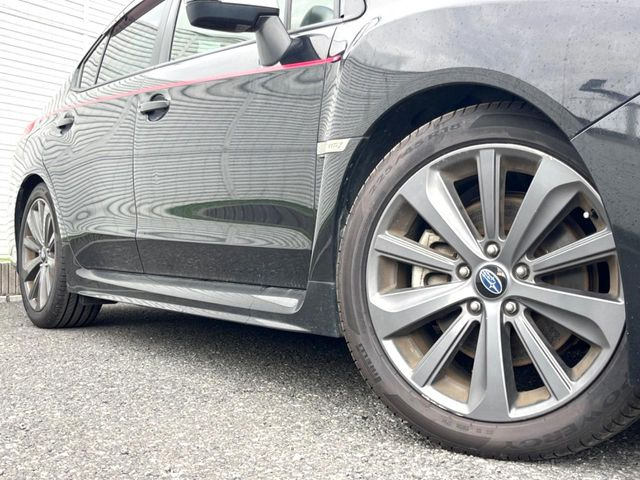 �y�����A���~�z�C�[���z�O�ςɃ}�b�`���������A���~�z�C�[���𑕒����Ă���܂��B�e��ЊO�A���~�z�C�[����A�X�^�b�h���X�^�C�����戵�����Ă���܂��B���񂲑��k����������