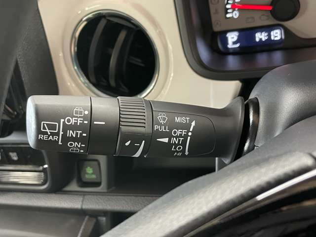 運転席周りに大きな傷、汚れ、へたりなどなく良質な状態です!