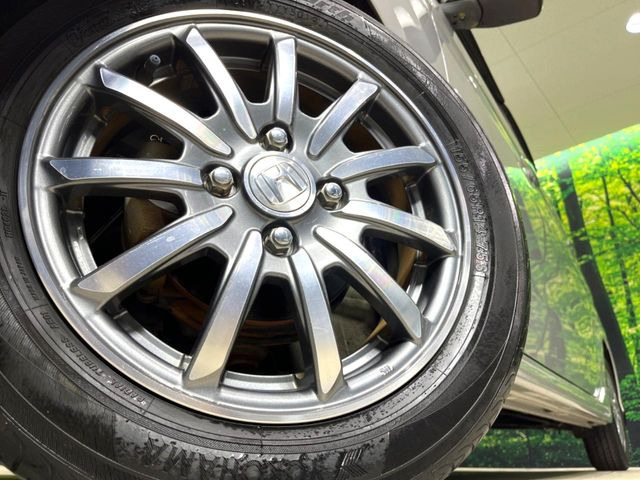 �y����14�C���`�A���~�z�C�[���z�O�ςɃ}�b�`���������A���~�z�C�[���𑕒����Ă���܂��B�e��ЊO�A���~�z�C�[����A�X�^�b�h���X�^�C�����戵�����Ă���܂��B���񂲑��k������