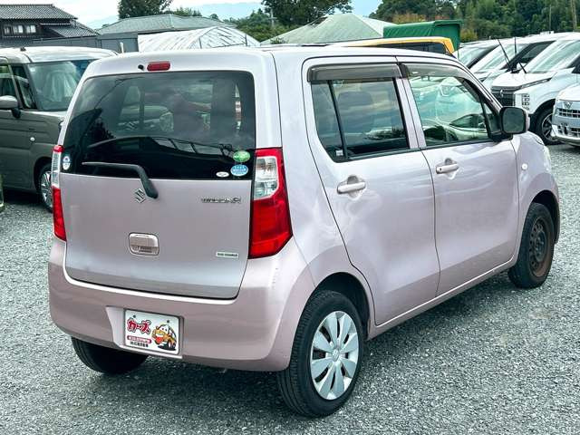 外装のキズやへこみ等の詳細はお問合せからでも承っておりますのでぜひどうぞ!!