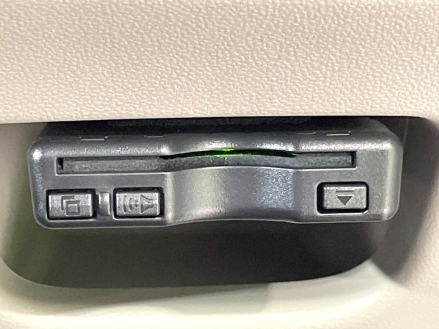 【ETC】高速道路の料金所をストレスなく通過!話題のスポットやサービスエリアに多い「スマートIC」利用時は必須のアイテムです。当店でセットアップを実施、ご納車当日からすぐにご利用いただけます!