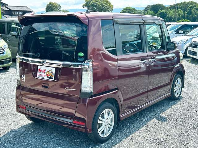 国家資格保有の自動車整備士による点検整備を徹底しています!買う前も買った後もご安心下さい!お車を初めてご購入されるお客様もしっかりサポートいたします!