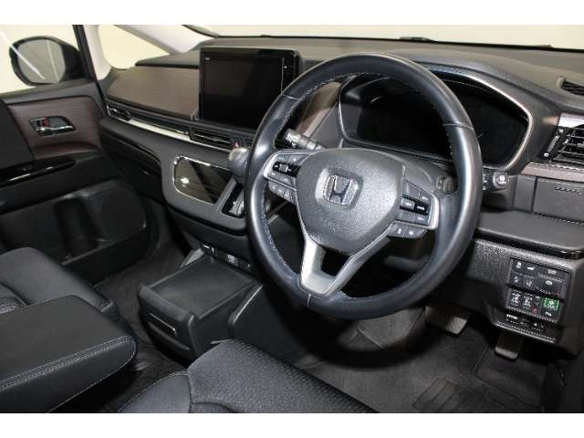 オデッセイ2.0 e:HEV アブソルート EX