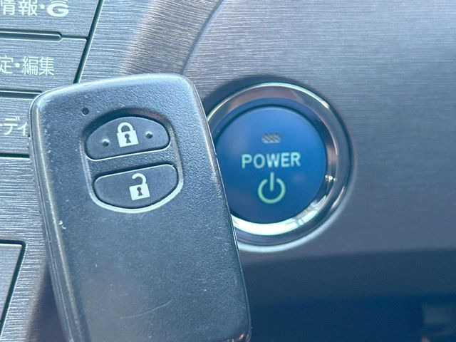 �y�X�}�[�g�L�[�z�J�o����|�P�b�g�ɓ��ꂽ�܂܂ł��h�A�̎{���E�������\�ȃX�}�[�g�L�[�𑕔��B�G���W���̃I���E�I�t�����J�M�����o���K�v����������Ƃ��Ă��֗��ł���