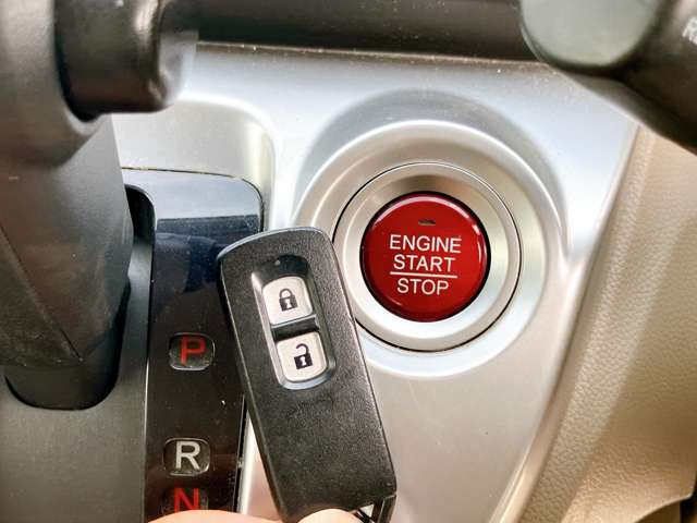 �y�X�}�[�g�L�[&�v�b�V���X�^�[�g�V�X�e���z�J�o����|�P�b�g�ɓ��ꂽ�܂܃h�A�̊J���ł��A�����^�b�`�Ŋy�X�G���W�����������܂���