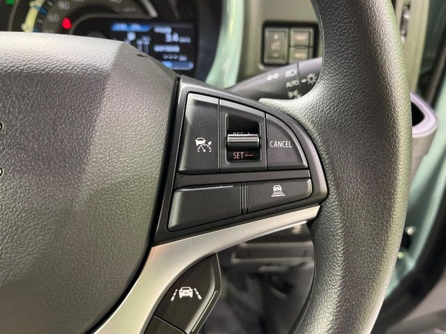 �y�A�_�v�e�B�u�N���[�Y�R���g���[���z�������H�ł̒��������s���y��!!�����ő��x��ۂN���[�Y�R���g���[�����A�Փˌy���V�X�e���ƘA�g���A�O���̎ԗ������m���ĎԊԂ�ۂ悤�ɑ��x���߂��Ă���܂�!!