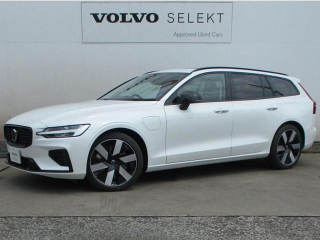 V60ウルトラ T6  AWD プラグインハイブリッド 4WD